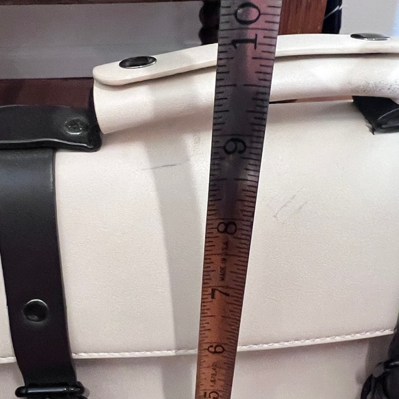 Pixie Mood Vegan Leather Purse - Picture 9 of 11